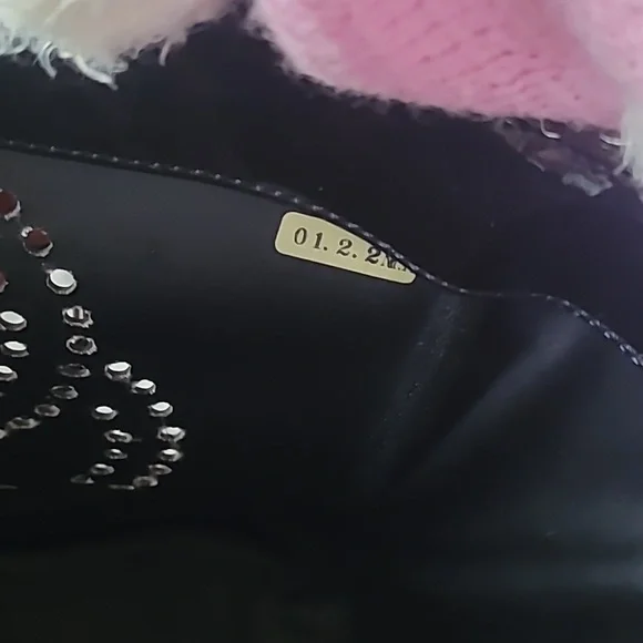 Chanel Patent Tote - Picture 6 of 10